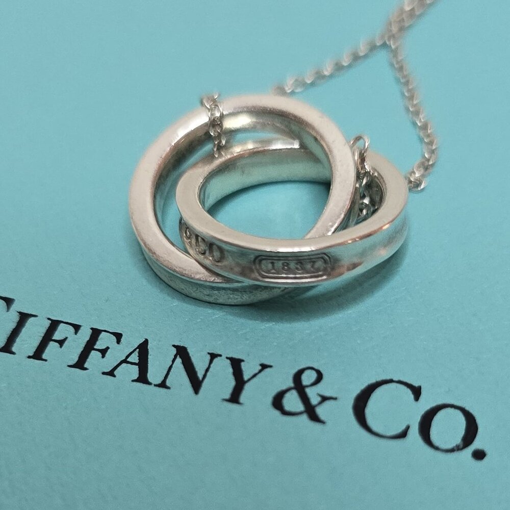 Tiffany & Co. Interlocking Circles Pendant on 15" Chain - Picture 3 of 6